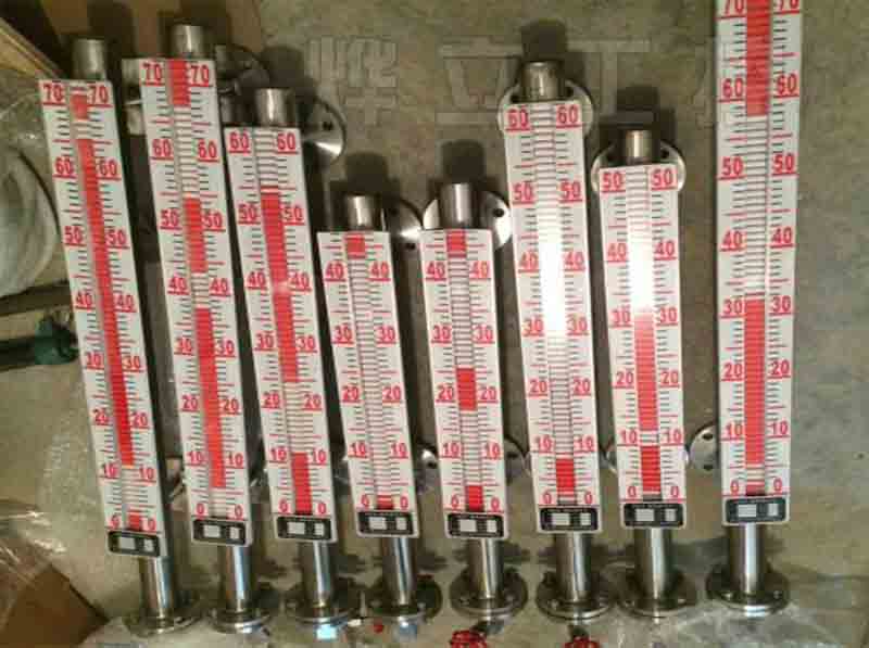 燁立磁翻板柱液位計實物圖